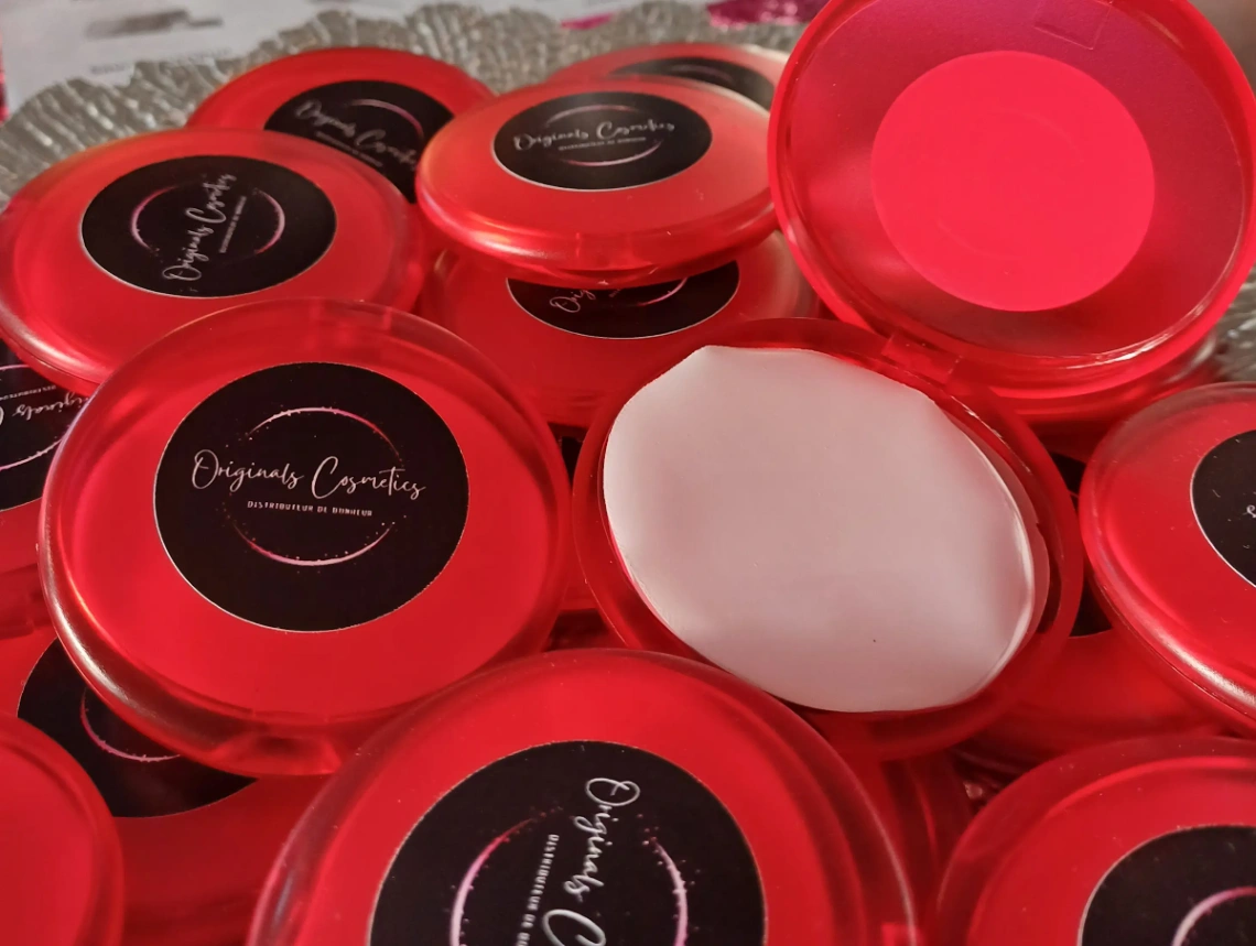 Nettoyant visage solide doux pour tous types de peaux, fabriqué par Originals Cosmetics en Martinique.