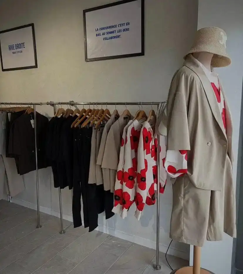 Sélection de vêtements et prêt-à-porter de la boutique Rive Droite en Martinique.