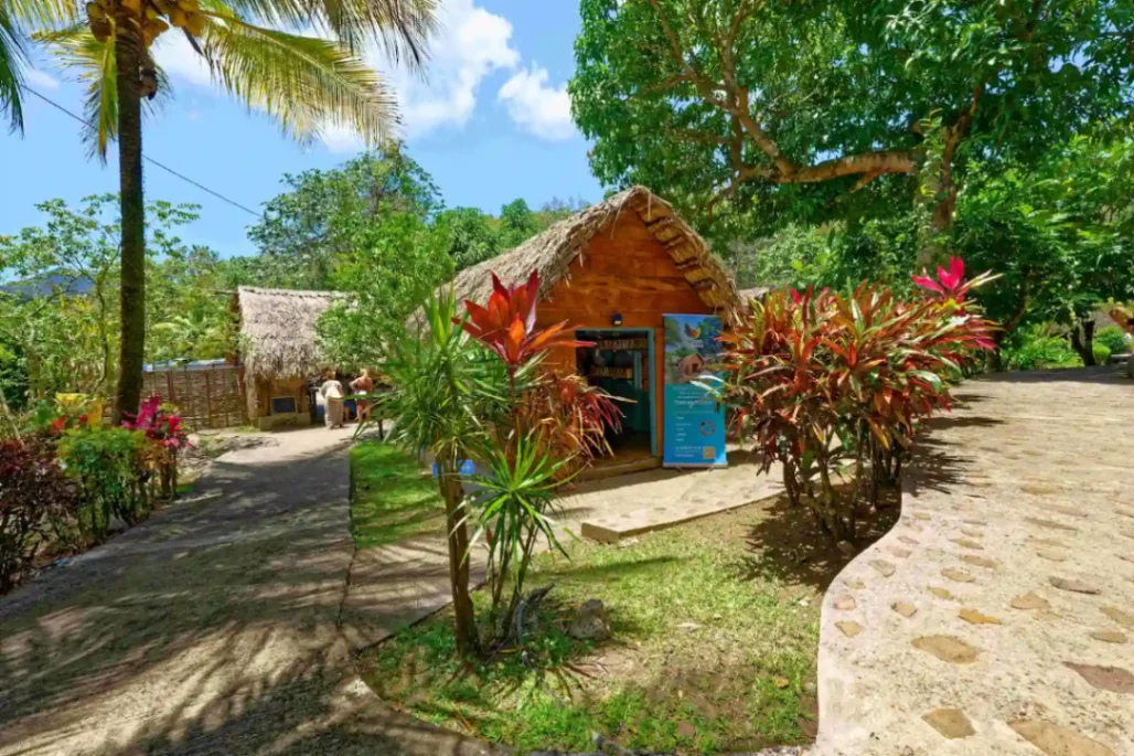 Entrée de La Savane des Esclaves, musée aux Trois-Îlets en Martinique